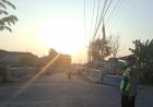 Anggota Polsek Tirtajaya melaksanakan Giat Sapa Pagi di Wilayah Hukum Polsek Tirtajaya