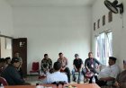 Kapolsek Batujaya melaksanakan Sinegritas TNI-POLRI bersama Anggota Koramil Batujaya