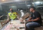 Tingkatkan Kekompakan, Bhabinkamtibmas Polsek Telukjambe Laksanakan Giat Sambang Humanis ke Warga Dusun Sukajaya