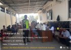 Bhabinkamtibmas Desa Cikampek Utara Amankan Giat Pembagian Beras Bansos