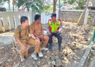Polisi Polsek Batujaya mensosialisasikan Bahaya Karhutla kepada Masyarakat