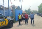 Patroli KRYD Siang, Personil Polsek Klari Sapa Warga Sebar Himbauan Kamtibmas Ke Warga Kalihurip